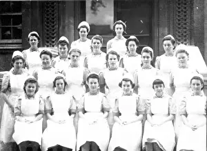 Britain British Nurse Nurses Medicine Prints: ?At Preliminary Training School? Formal group of 19 nurses