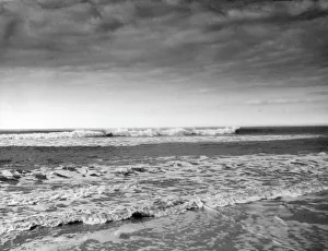 Images Dated 24th August 2011: Atlantic Breakers