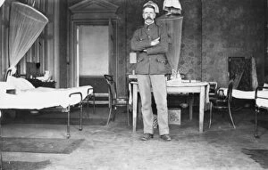 Images Dated 27th October 2011: Australian sergeant at Dannes-Camiers Hospital, WW1