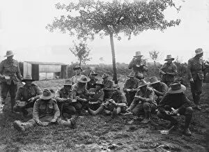 Images Dated 27th October 2011: Australian troops at dinner, Fleurbaix, France, WW1