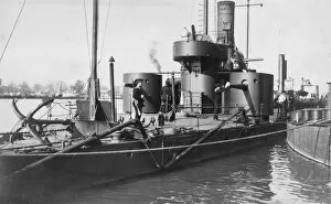 Images Dated 2nd November 2011: Austrian or German ship in harbour, WW1