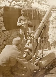 Images Dated 8th November 2011: Austrian gunners operating 12cm trench mortar, WW1