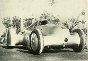 Auto Union with enclosed cockpit during Italian speed trials Auto Union with enclosed cockpit during Italian speed trials