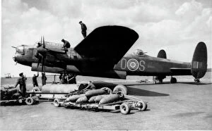 1942 Collection: Avro 683 Lancaster I of No 467 Squadron bombing-up-beca
