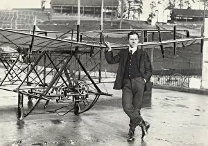 Past Gallery: Avro Roe 1 Biplane