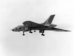Operational Prints: Avro Vulcan B2 XH563 of No 230 Operational Conversion Unit