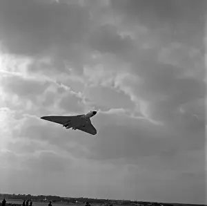 Malton Prints: Avro Vulcan B2 XL386 Malton