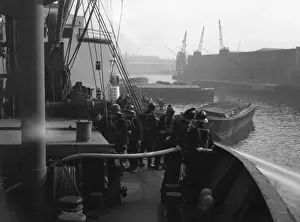 B Division training exercise, London Docks