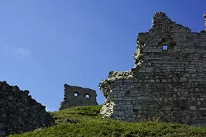 Images Dated 17th July 2014: Baden Wurttemberg, Bopfingen, Flochberg: Castle ruins
