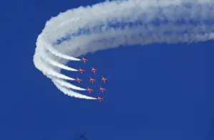 Arrows Prints: BAe Systems Hawks RAF Red Arrows Diamond Bend Finningley