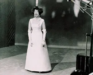 BAKER, Josephine (1906-1975)