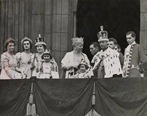 Qeiln Prints: Balcony Scene After Coronation of King George VI