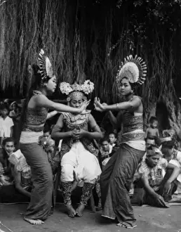 Played Prints: Bali Dancing Girls
