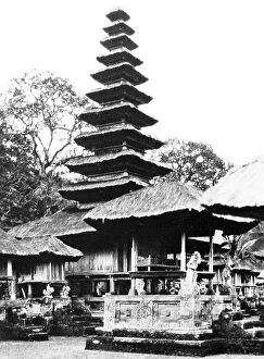 Pagoda Collection: Bali pagoda in the 1920s