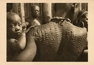 Patterns Prints: Bamum Woman - Cameroon - Extensive back scarification