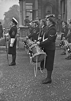 Drumming Collection: Band of female musicians with drums