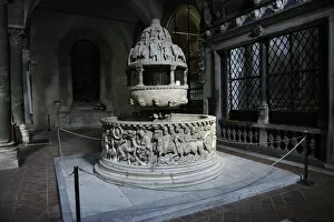 Images Dated 10th April 2013: Baptismal font. 12th century. Basilica of San Frediano. Lucc