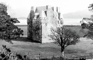 Oban Prints: Barcaldine Castle near Oban