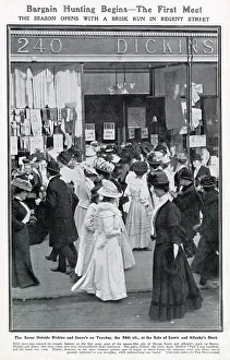 Bargain hunters in Regent Street, London, waiting for Dickins and Jones to open. Date: October 1907