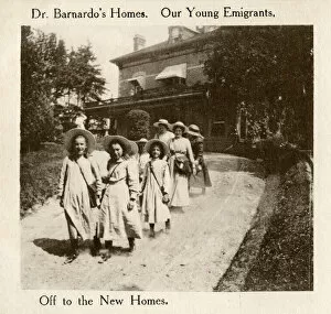 Emigrants Collection: Barnardos Emigrants in Canada - off to new homes