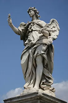 Images Dated 10th August 2005: Baroque Art. Angel. Statue. Work by Giamlorenzo Bernini, 16