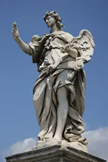 Baroque Art. Angel. Statue. Work by Giamlorenzo Bernini, 16