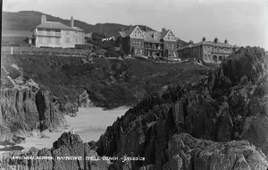 Woolacombe Prints: Barricane Shell Beach, Woolacombe
