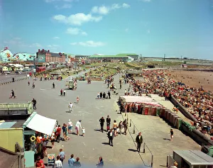 Barry Prints: Barry Island - The promenade