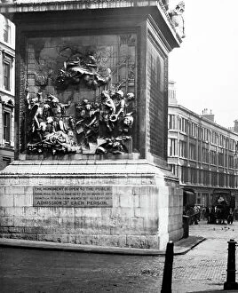 Images Dated 26th June 2019: Base of the Monument, London, early 1900s