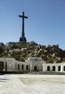 Valle Prints: Bas&#xdb29ca de la Santa Cruz del Valle de los Ca&#xd92fs