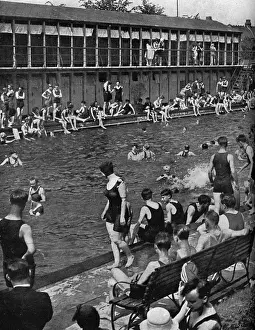 Bathers at the Open Air Baths in Chiswick