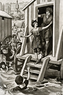 Images Dated 23rd December 2015: Bathing at Brighton during the holidays