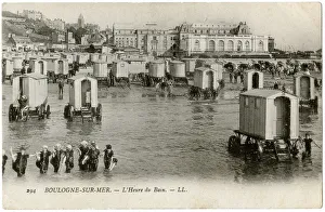 Images Dated 29th April 2016: Bathing Machine - Boulogne