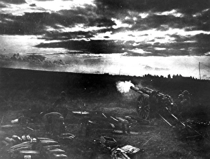 Cambrai Collection: Battle of the Canal du Nord - 60 pounders near Cambrai
