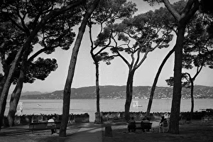 Antibes Gallery: Bay at Juan-les-Pins, France