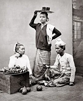 Bazaar Girls Dutch East Indies, Java, Indonesia
