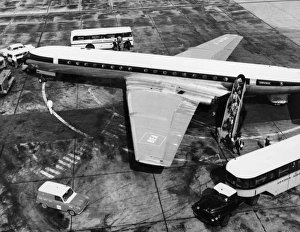 Alighting Gallery: Bea Comet 4B Aeroplane