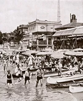 Pins Gallery: The beach at Juan-les-Pins, 1929