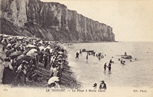Images Dated 7th January 2011: The Beach at Le Treport