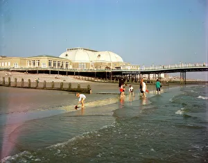 Worthing Prints: The beach and pier, Worthing