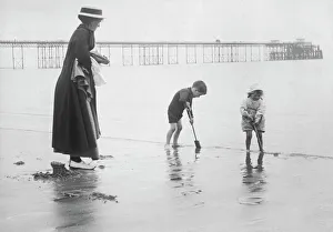 Nostalgia Collection: Beach Scene 1912