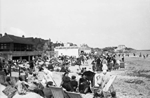 Images Dated 10th February 2012: Beach scene, Walton-on-the-Naze, Essex