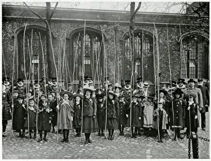 Images Dated 27th November 2017: Beating the bounds of the Tower of London 1906