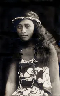 Hairband Prints: A Beauty of the Island of Rarotonga, Cook Islands