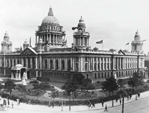 Images Dated 16th August 2012: Belfast City Hall