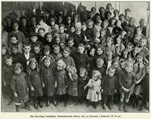 Images Dated 17th February 2017: Belgian war orphans with Father Syoens WWI