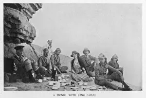 Bell Collection: Bell Picnics in Iraq