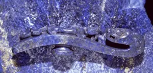 Aluminum Prints: Belt-hook in lapis lazuli