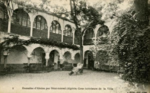 Abziza Gallery: Beni Mered, Algeria - courtyard of a villa