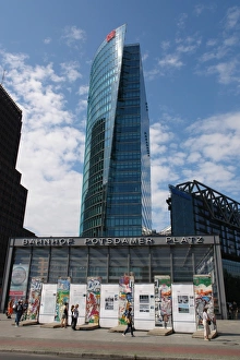 Images Dated 24th August 2007: Berlin wall display and skyscraper, Germany